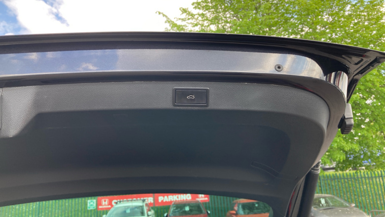 Skoda Karoq 1.5 TSI Sport Line 4x4 5dr DSG Petrol Estate
